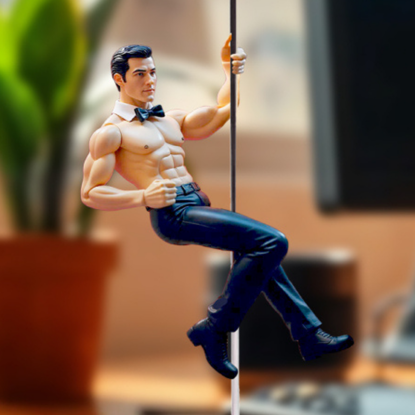 Desktop Daddies - Butler